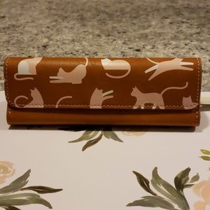 Fossil glasses case